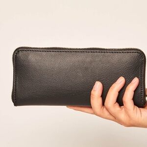 Boutique Vegan Leather Multiple Pockets Gold Zipper Purse Wallet Clutch Black